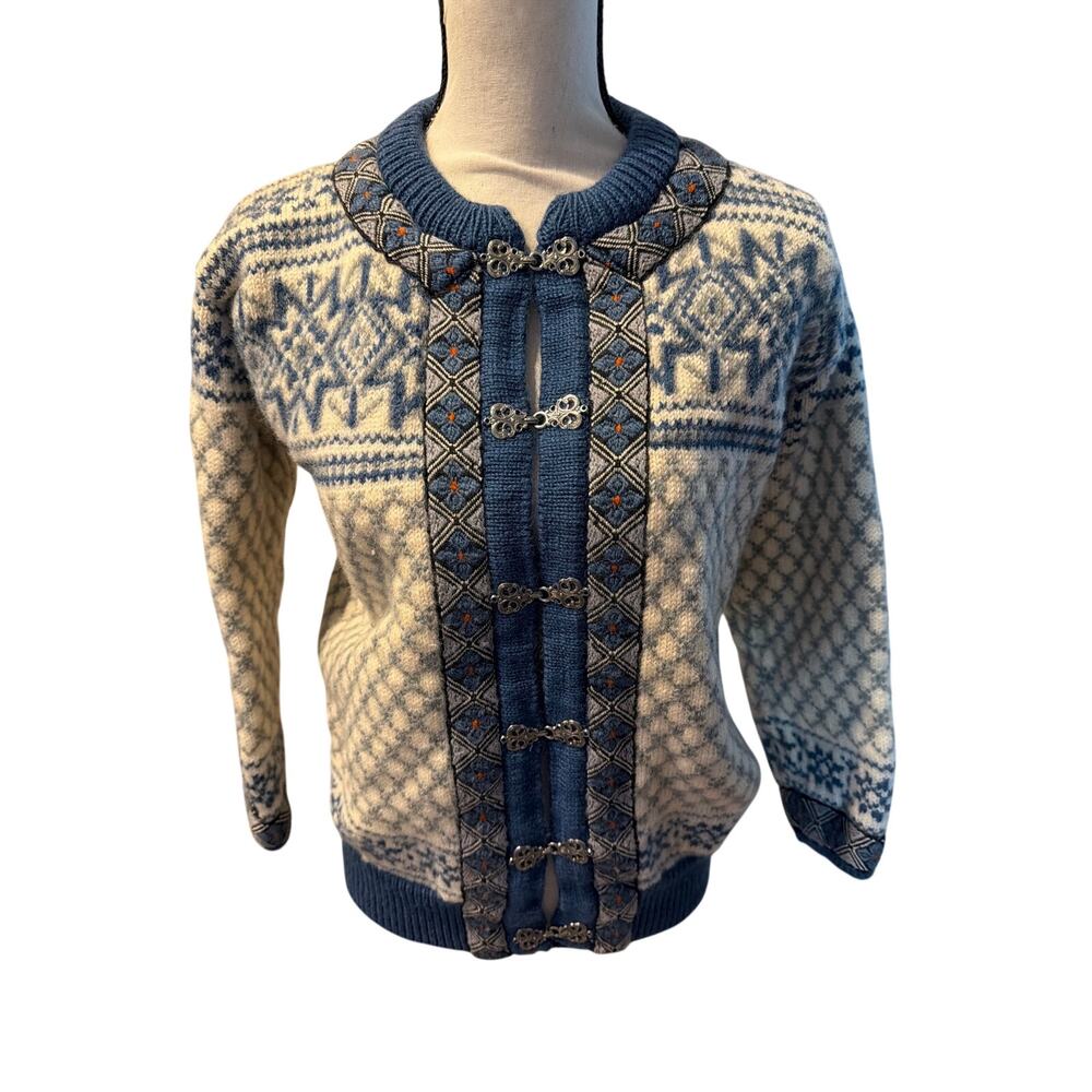 ⭐️ Women’s Dale of Norway Pure New Wool Cardigan Sweater Size Large Quiet Luxury